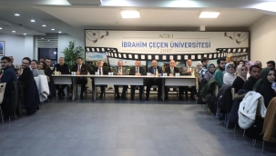 AİÇÜ Rektörü Prof. Dr. KARABULUT, "Rektör-Öğrenci Buluşmaları" Kapsamında Öğrenci Kulüp Temsilcileri ile Bir Araya Geldi