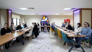  AİÇÜ Rektörü Prof. Dr. KARABULUT Öğrenci Konseyi Temsilcileri İle Bir Araya Geldi