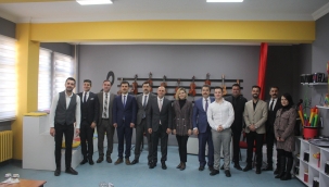 ​​​​​​​DOĞUBAYAZIT SAVCI HAKAN KILIÇ ORTAOKULUNDA MÜZİK ATÖLYESİ