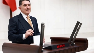 AK Parti'li Çelebi'den Berat Kandili mesajı