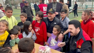  Başkan Sayan ve Vali Varol'dan Ecrin'e doğum günü sürprizi