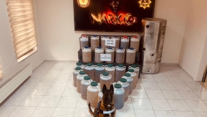 Ağrı'da 537 Kilo 250 Gram Likit Metamfetamin Ele Geçirildi.