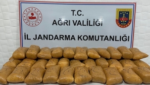 AĞRI'DA GÖÇMEN ÇANTASINDA 58,5 KG. UYUŞTURUCU ÇIKTI
