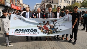 Ağrı'da Türk Bayrakları İle 'Amatör Spor Haftası' Etkinlikleri Yapıldı
