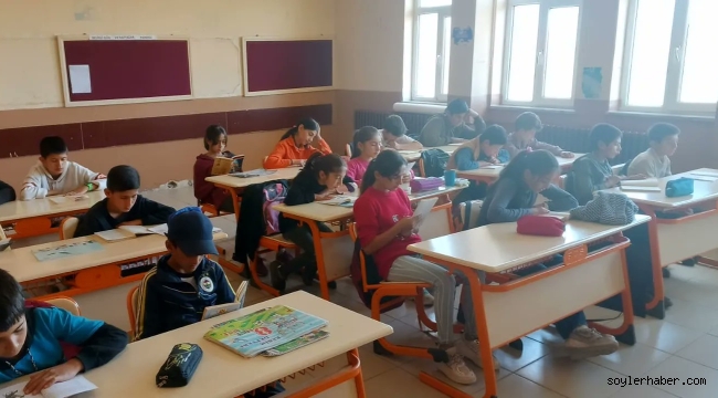​​​​​​​Ağrı'da kitap okuma rekoru