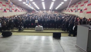 AK PARTİ AĞRI'DA SALONLARA SIĞMADI
