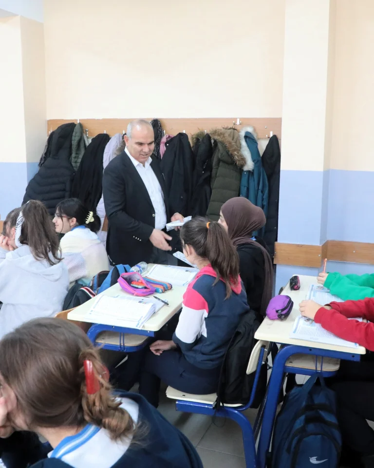 Vali Mustafa Koç Öğrencilerimiz Önceliğimizdir 