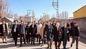  AĞRI'DA BAŞKAN ADAYI M. SALİH AYDIN'A SEVGİ SELİ