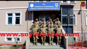 ÇORUM'DA ÖĞRENCİLER İRAN SINIR BOYUNDA GÖREV YAPAN MEHMETÇİĞE MEKTUP YAZDI