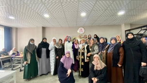  Vali Eşi Neslihan Gül Koç, Kız Kur'an Kursunda