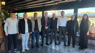 DOĞUBAYAZIT İLÇE MİLLİ EĞİTİM MÜDÜRÜ DAVUT ŞEN, KAHVALTIDA BASIN İLE BİR ARAYA GELDİ