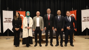 DOĞUBAYAZIT KAYMAKAMI EKİNCİ, FEN LİSESİ KARİYER GÜNÜN'DE