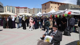 Doğubayazıt'ta "Gazze'ye Ses Ol"