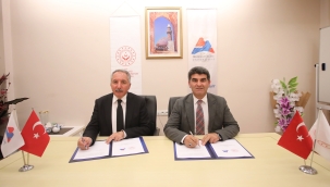  AİÇÜ ile Ağrı Aile ve Sosyal Hizmetler İl Müdürlüğü Arasında İş Birliği Protokolü İmzalandı