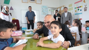 AĞRI VALİSİ KOÇ, YAZ KUR'AN KURSLARINI ZİYARET ETTİ