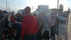 DOĞUBAYAZIT IĞDIR KAVŞAĞINDA TRAFİK KAZASI, ÇOK SAYIDA YARALI VAR