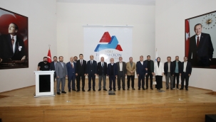  AİÇÜ'de "Din ve Teopolitik" Konferansı Düzenlendi