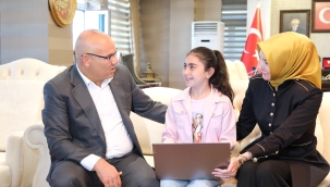 Vali Koç, 9 yaşındaki Zeynep Ela Doğan'ın 'Vali' olma hayalini gerçekleştirdi.
