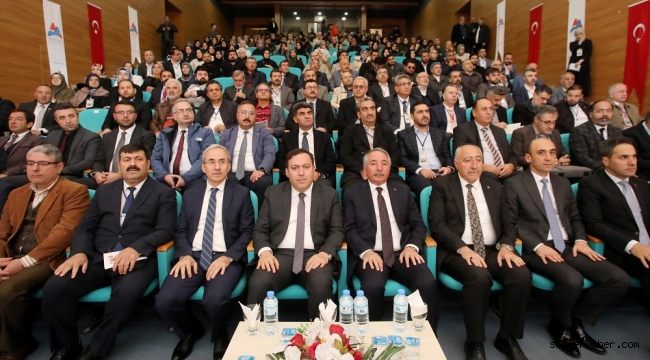 ​​​​​​​AİÇÜ'de 8. Uluslararası Ahmed-i Hani Sempozyumu Başladı