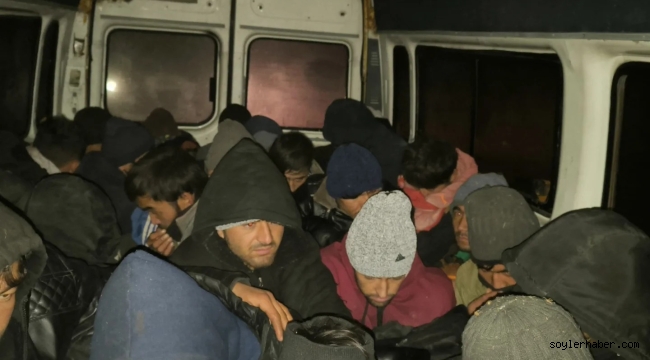 Doğubayazıt'ta Bir Araç İçinde 60 Göçmen Yakalandı