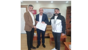 Doğubayazıtlı İş İnsanları Kızılay'a Giyim Butiği İçin 2 Dükkân Bağışta Bulundu.