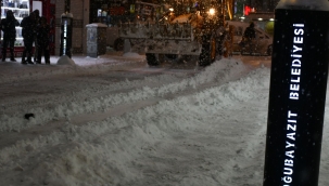 ​​​​​​​DOĞUBAYAZIT BELEDİYESİNİN KARLA MÜCADELESİ DEVAM EDİYOR