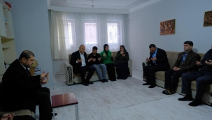 Vali Koç, Şehit Ailesini Ziyaret Etti