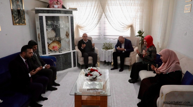 Vali Koç ve Eşi, Aile Yılı Kapsamında; Şehit Piyade Teğmen Harun Aslan'ın Ailesini Ziyaret Etti.