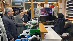 Ağrı Milletvekili Ruken Kileci, Doğubayazıt'ta Esnaf ve Gençler İle Bir Araya Geldi