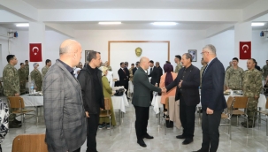 DOĞUBAYAZIT TUGAYINDA ŞEHİT VE GAZİ AİLELERİNE İFTAR YEMEĞİ