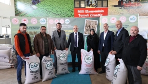 AĞRI'DA 525 ÇİFTÇİYE %70 HİBE DESTELİ 120 TON TOHUM DAĞITILDI