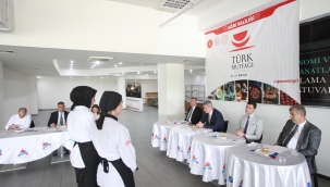 Ağrı'da "Geleceğin Şefleri Yarışıyor" Tatlı Yarışması Büyük İlgi Gördü