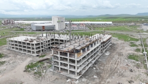 Ağrı'da Kadın ve Çocuk Sağlığına Dev Yatırım: Yeni Hastane İnşaatı Hızla İlerliyor