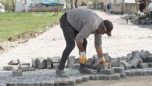 Ağrı'da Köy Yolları Modernleşiyor