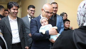 Ağrı Valisi Mustafa Koç, Eğitim ve Araştırma Hastanesi'nde İncelemelerde Bulundu