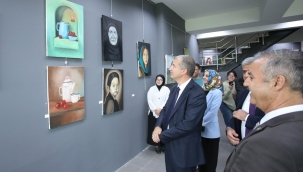 AİÇÜ'DE RESİM İŞ MEZUNİYET SERGİSİ