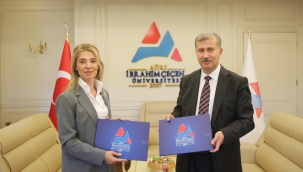 AİÇÜ ile İbrahim Çeçen Vakfı Arasında Protokol İmzalandı