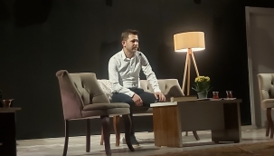 Doğubayazıt'ta Duyguların Dile Geldiği Gece, "Bir Mayıs Akşamı" Şiir Dinletisi