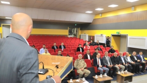 DOĞUBAYAZIT'TA "TÜRKİYE AFET MÜDAHALE PLANI" BİLGİLENDİRME TOPLANTISI GERÇEKLEŞTİRİLDİ