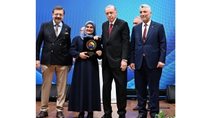 DTSO Genel Sekreteri Neriman Memiş'e Cumhurbaşkanı Erdoğan'dan Hizmet Şeref Belgesi