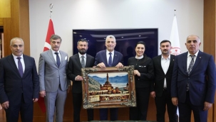 Ağrı Heyetinden Ankara Çıkarması, Ticaretin Önündeki Engeller Bakan Bolat'a Sunuldu