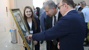 ​​​​​​​AİÇÜ'de 3 Üniversitede 30 Akademisyen, El Sanatlarını Sergilediler