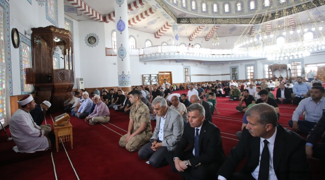 AİÇÜ Rektör Gülçin ve Üniversite Camiası Son Vazifeyi Yerine Getirdi.