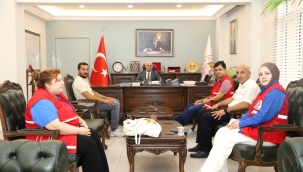 ​​​​​​​Doğubayazıt Kaymakamı Murat Ekinci'yi Taşlıçay Kaymakamı ve Kızılay Yetkilileri Makamında Ziyaret Etti