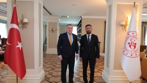 Gençlik ve Spor Bakanı Osman Aşkın Bak'a AK Parti Ağrı İl Başkanı İlhami Yıldız, Ağrı'nın Sorunları İletti.