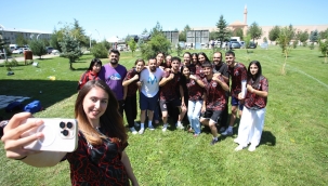 AİÇÜ Rektörü Prof. Dr. İlhami Gülçin, ÖZYES Sınavına Katılan Öğrencilere Başarı Diledi