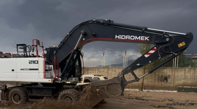 ​​​​​​​Doğubayazıt'ta Sel ve Çamur Felaketi: Altyapı Eksikliği Hayatı Felç Etti