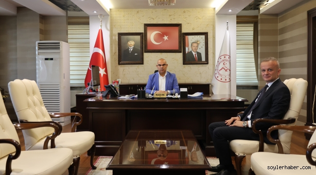 ​​​​​​​Hamur Kaymakamı Erkan Minuz, ilçede görevine başladı.