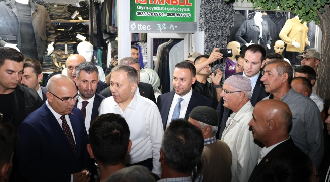 ​​​​​​​İçişleri Bakanı Ali Yerlikaya, Ağrı'da Yoğun Programla Vatandaşlarla Buluştu