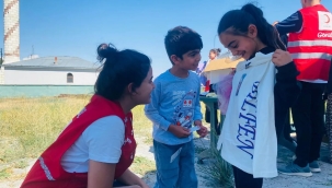 Kızılay Doğubayazıt Şubesi Köyleri Umut ve Sevgiyle Dolduruyor